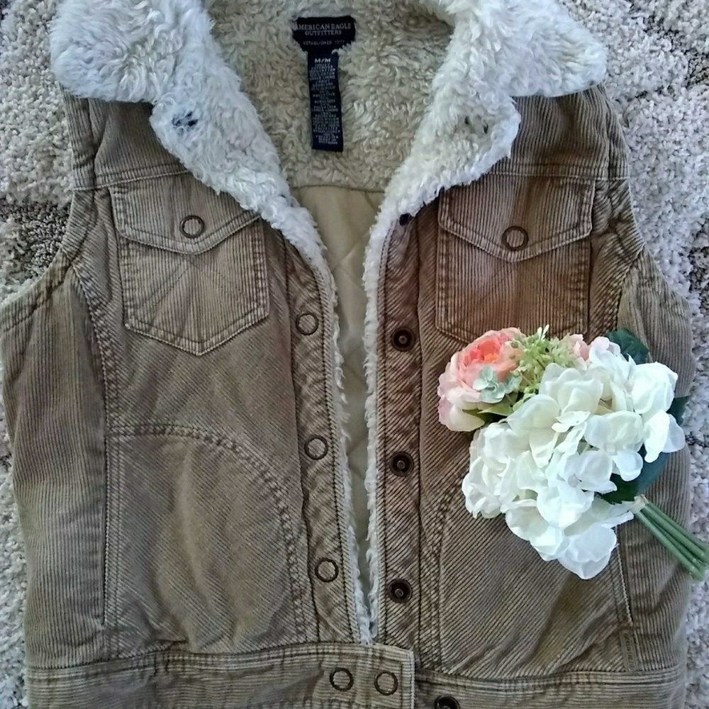 American Eagle vest